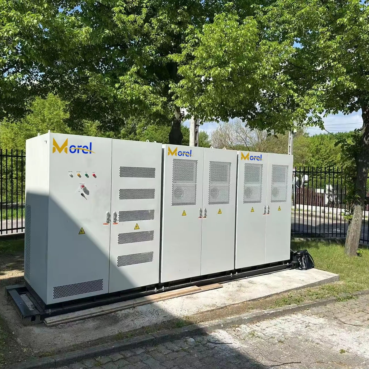 Morel 125kw/261kwh Lithium Ion Air Cooling Outdoor Battery Lifepo4 Solar Battery For Electric Power System Solar Energy Storage - Buy Product on Alibaba.com